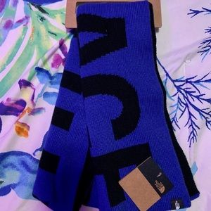 THE NORTH FACE - Blue Logo Scarf